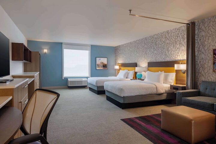 Room 27 of 61