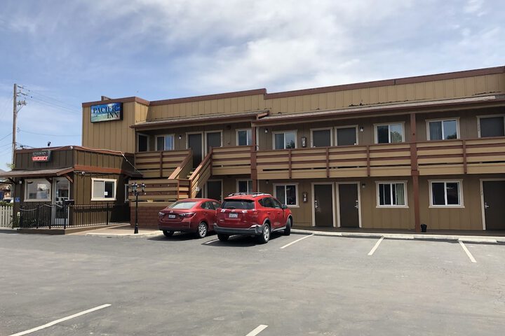 Pacific Inn
