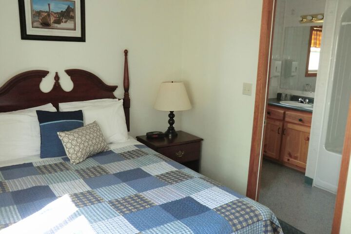 Room 46 of 99