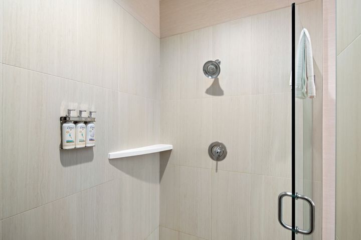 Holiday Inn Express & Suites Interstate 90 by IHG