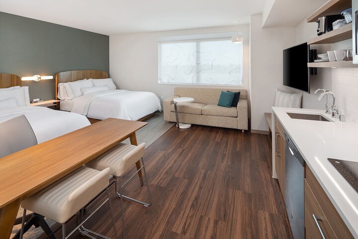 Room 35 of 51
