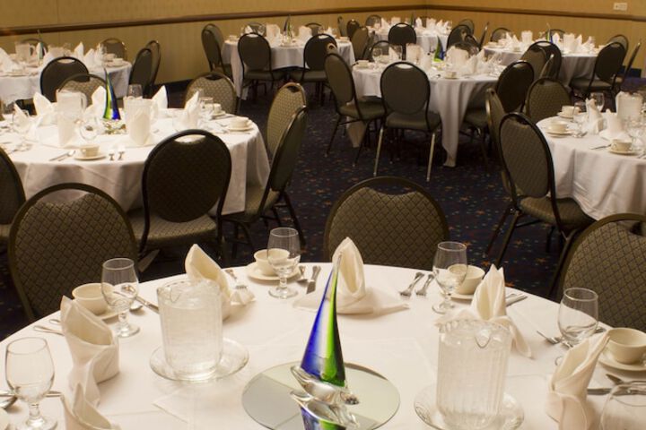 Ballroom/Hall 41 of 51