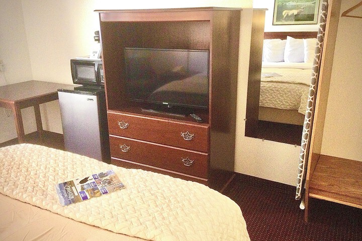 Room 14 of 16