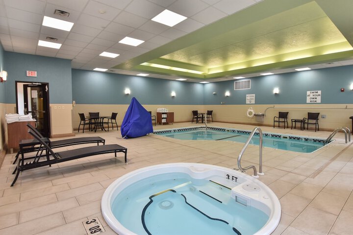 Pool 3 of 22