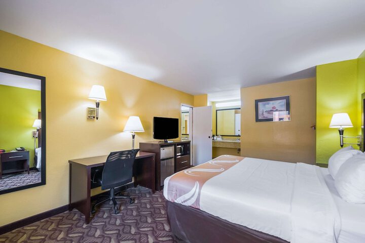 Room 35 of 58