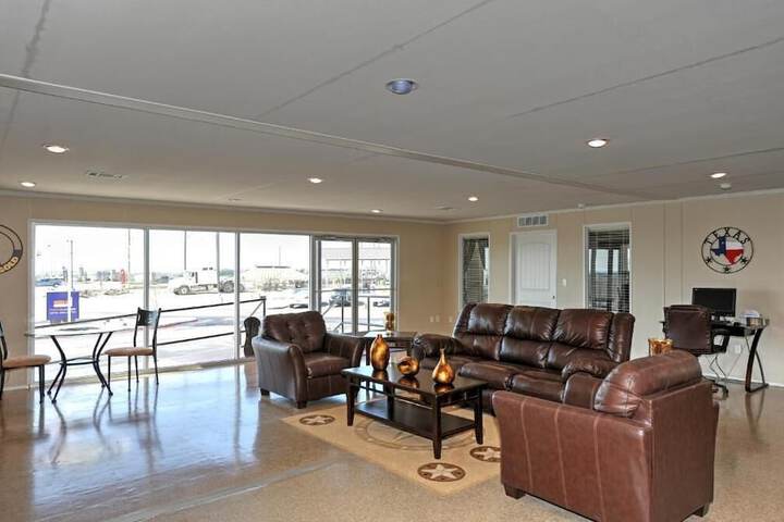 Instalodge Hotel & Suites