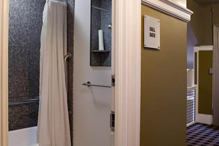 Room 44 of 58