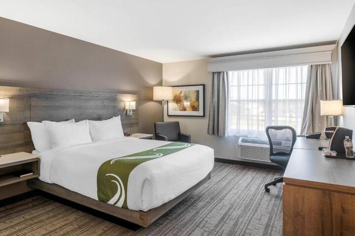 Quality Inn & Suites Amsterdam
