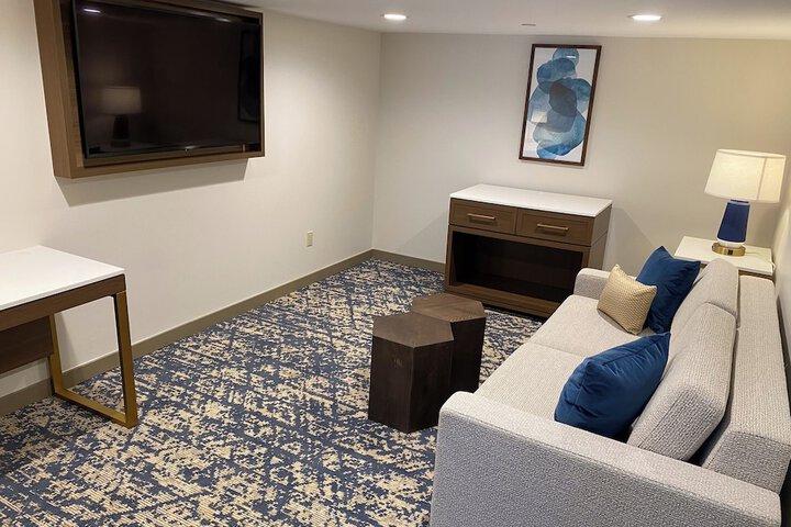 Room 38 of 105