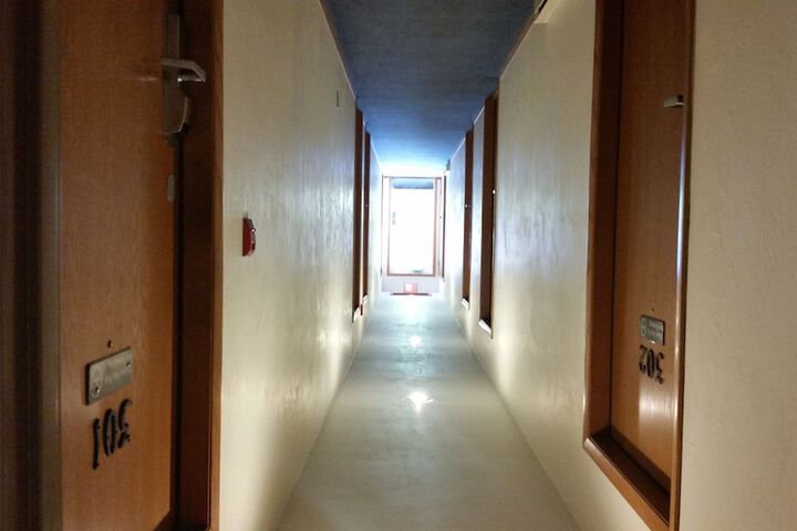 Ballroom/Hall 93 of 102
