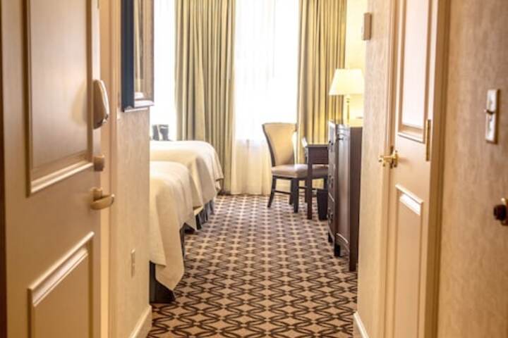 Room 51 of 155