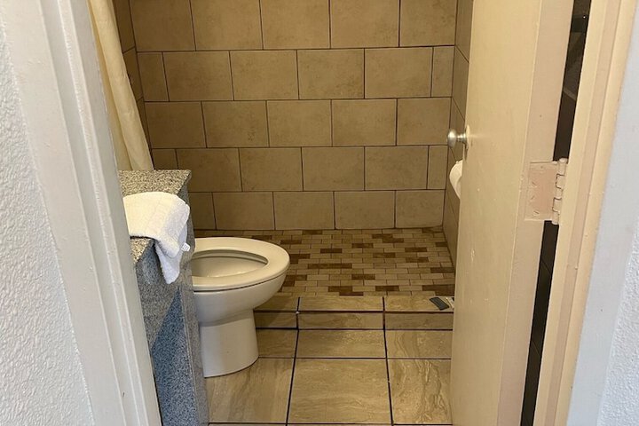 Room 21 of 22