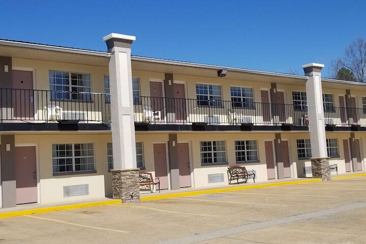 Hotel 2 of 23
