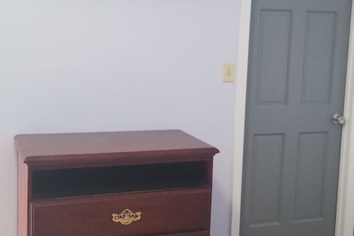 Room 13 of 20