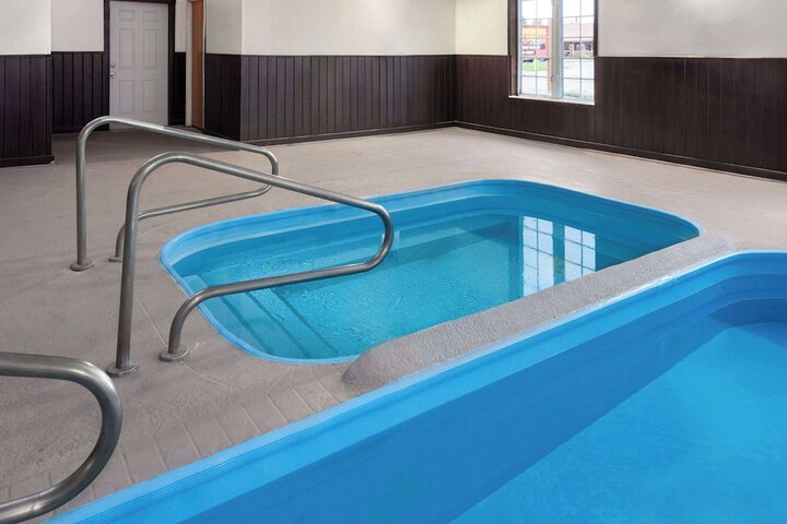 Pool 6 of 64