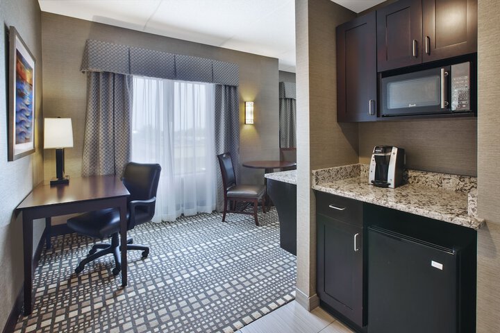 Holiday Inn Express & Suites Geneva Finger Lakes by IHG