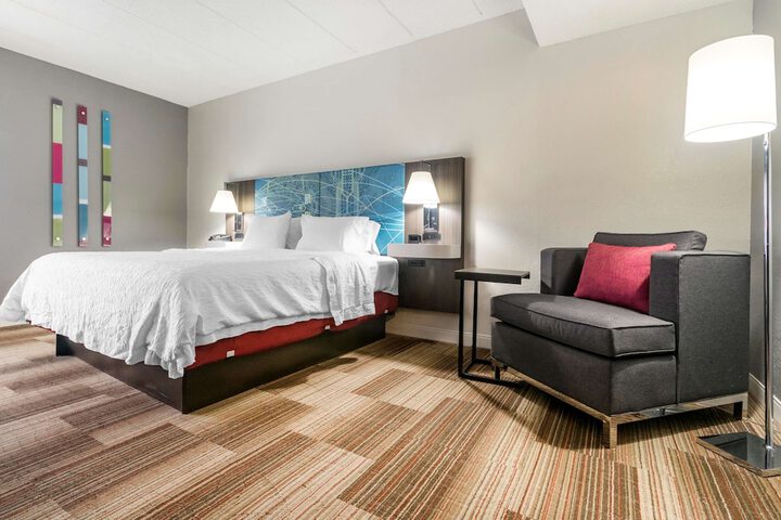 Room 10 of 26
