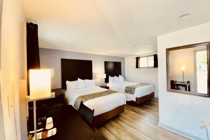 Room 53 of 58