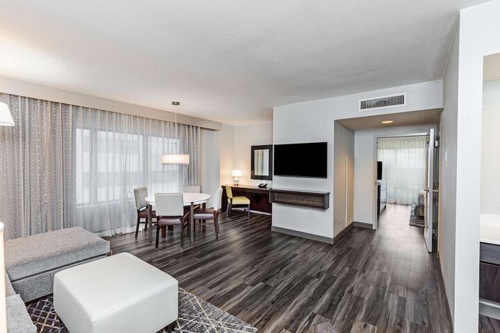 Embassy Suites by Hilton Houston Energy Corridor