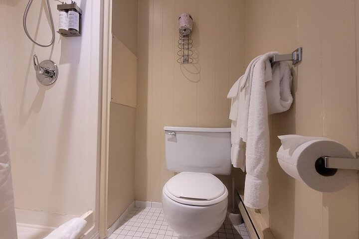 Room 74 of 87
