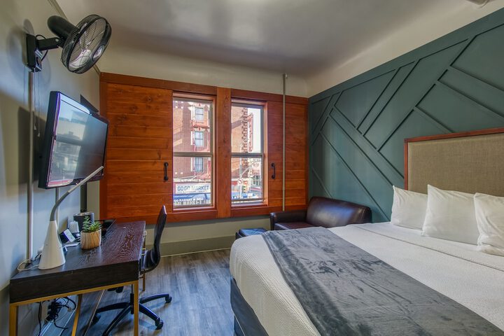 Room 67 of 115