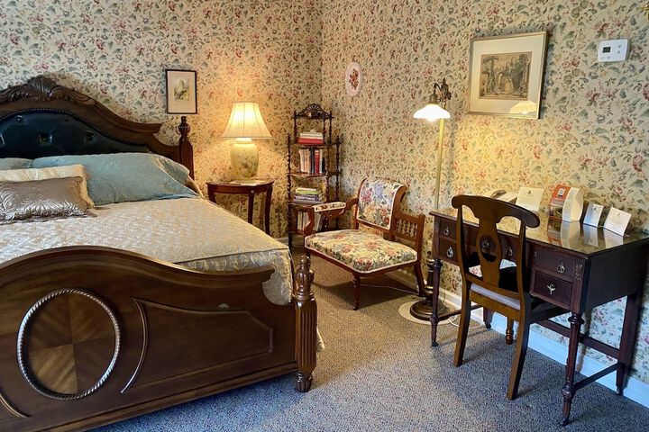 Room 47 of 112