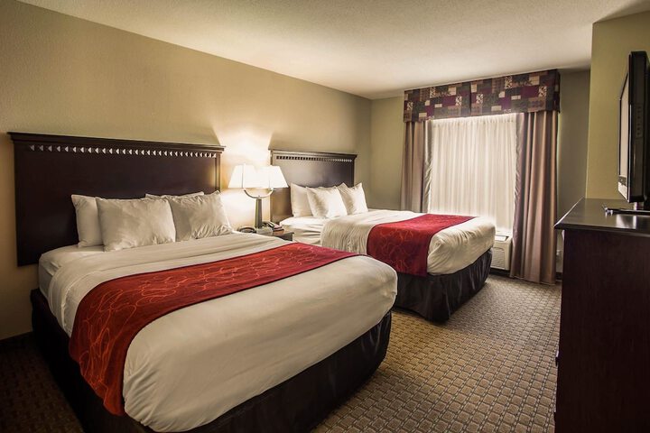 Comfort Suites Bloomington I-55 and I-74