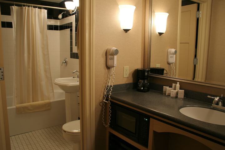 Room 27 of 75
