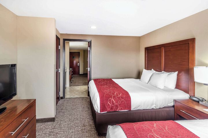 Room 10 of 29