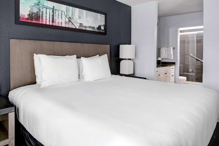 HYATT house Sterling / Dulles Airport-North