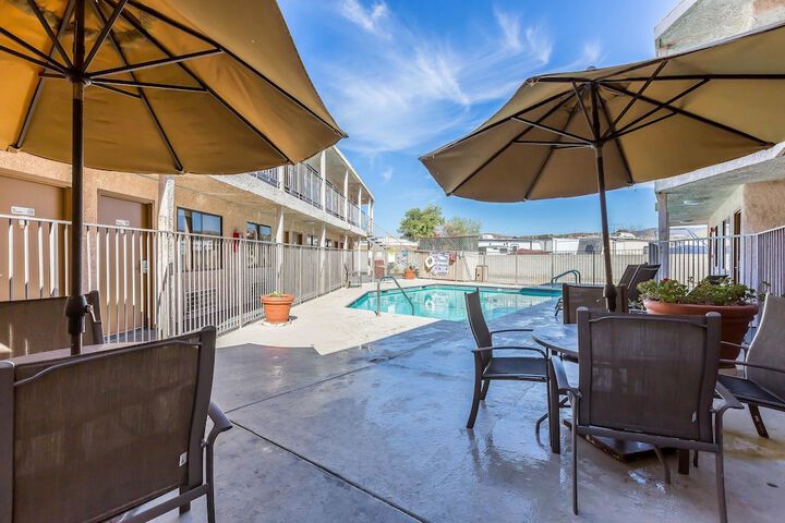 Pool 4 of 22