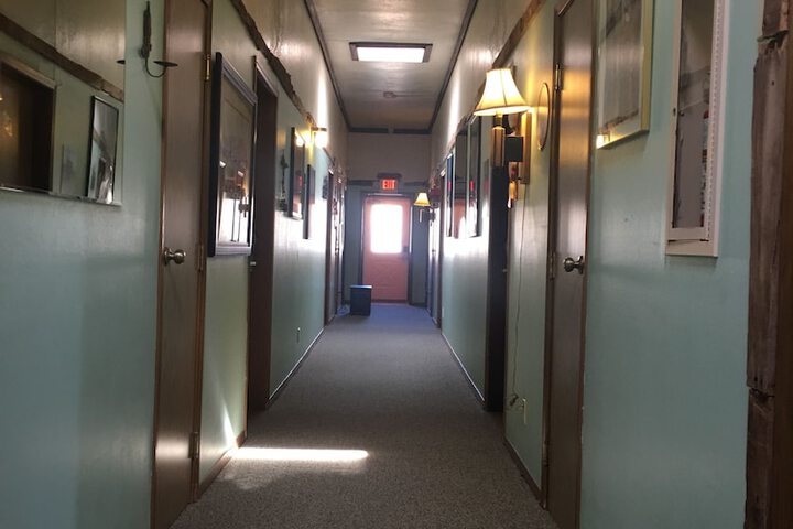 Ballroom/Hall 43 of 48