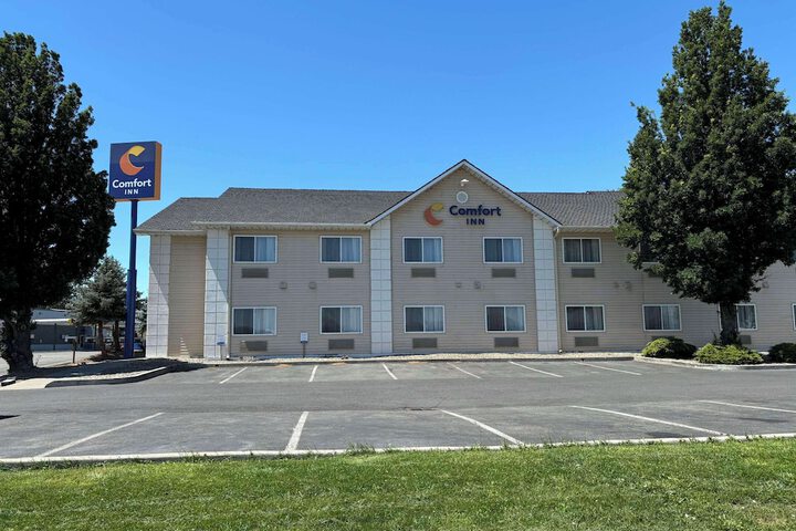 Hotel 2 of 39