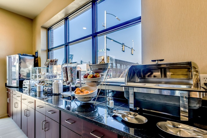 Breakfast/Coffee Service 37 of 43