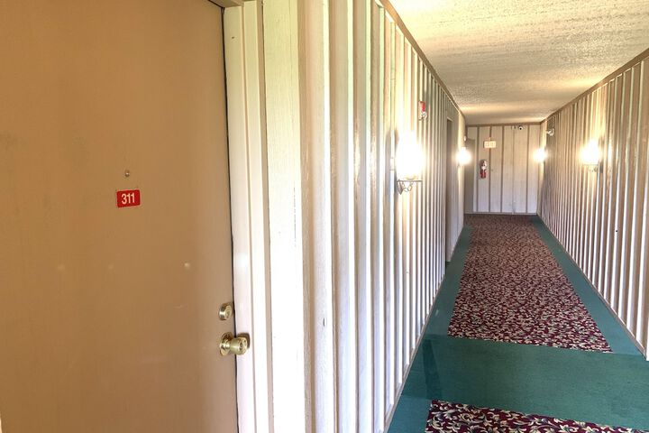 Room 192 of 334