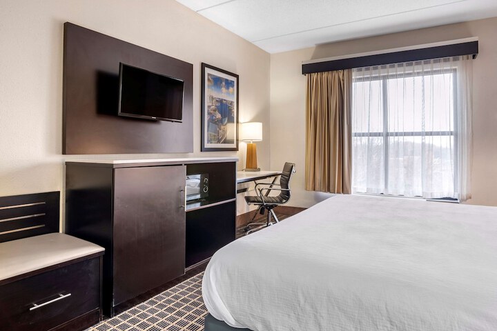 Room 20 of 31