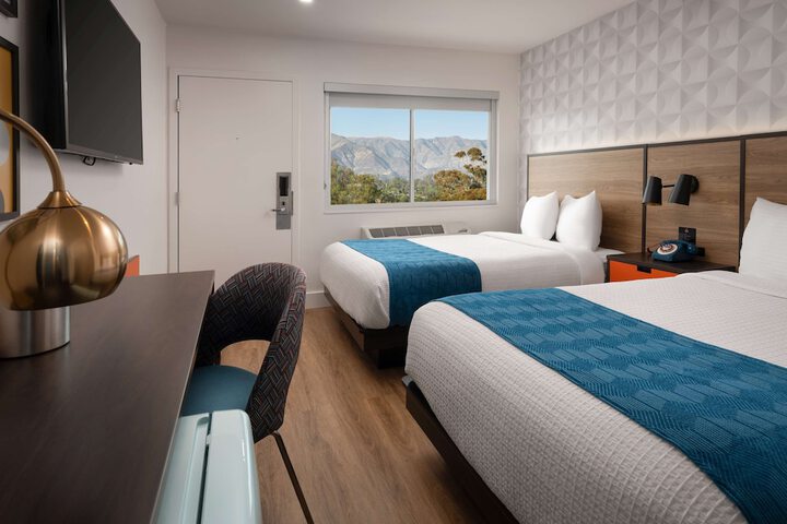 Room 18 of 27