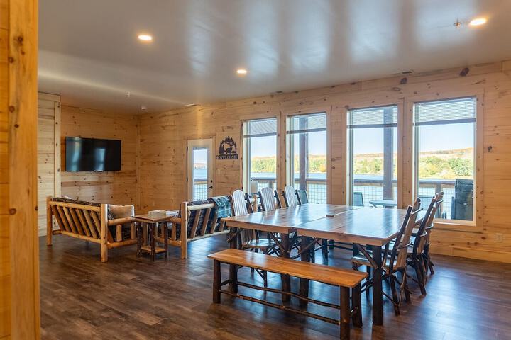 Keweenaw Waters Resort