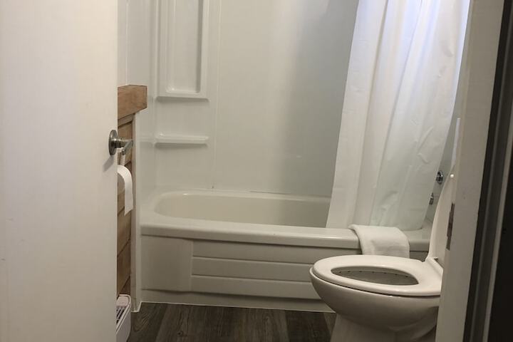 Room 42 of 65