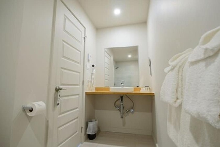 Room 48 of 120