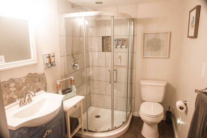 Room 10 of 80
