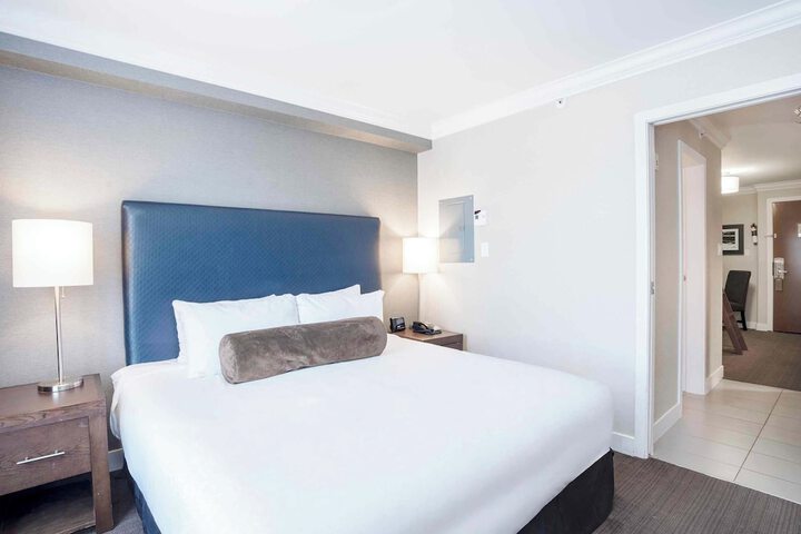 Sandman Signature Prince George Hotel