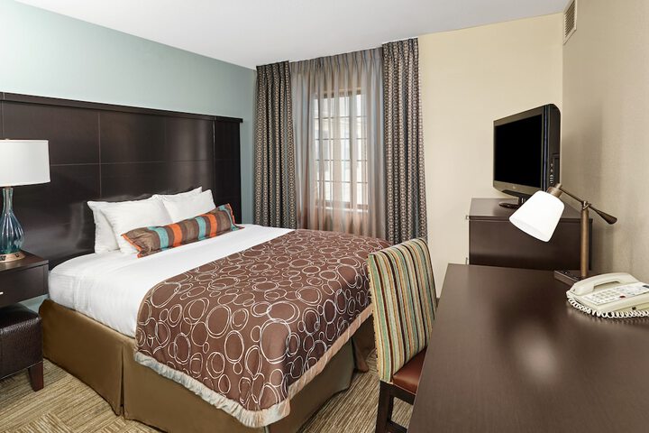 Staybridge Suites Lincolnshire by IHG
