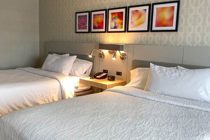 Room 44 of 66
