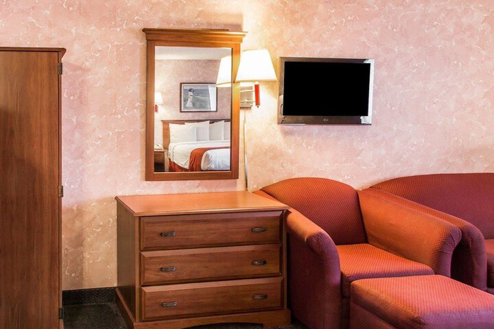 Room 14 of 49