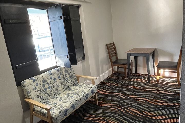 Room 26 of 79