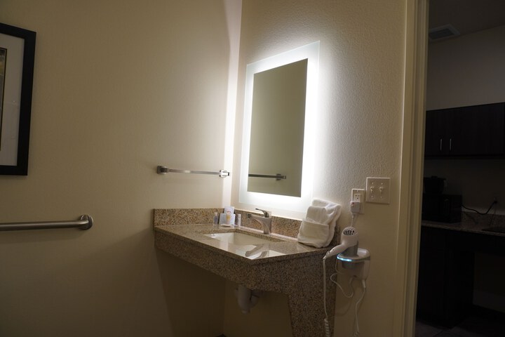 Room 18 of 55