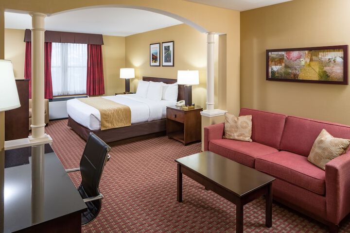 Comfort Inn & Suites Near Burke Mountain