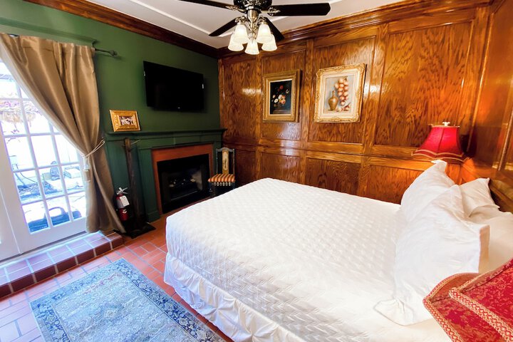 Park Place Inn and Cottages