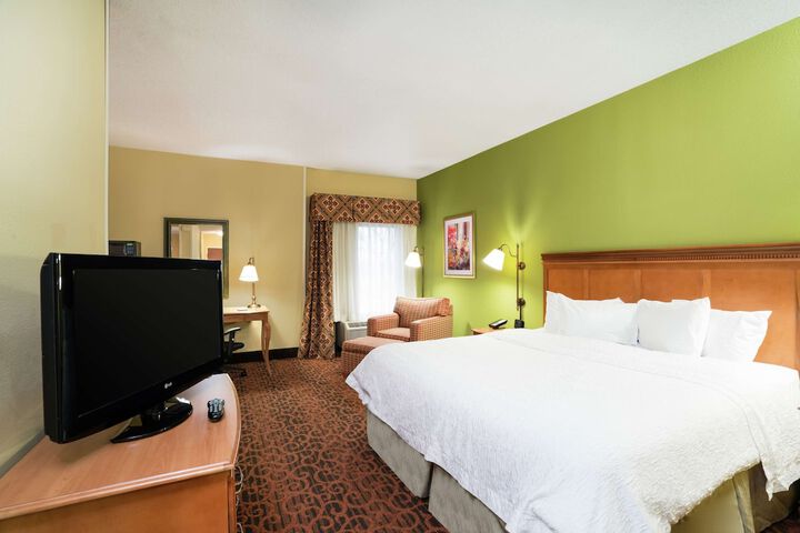 Room 10 of 29